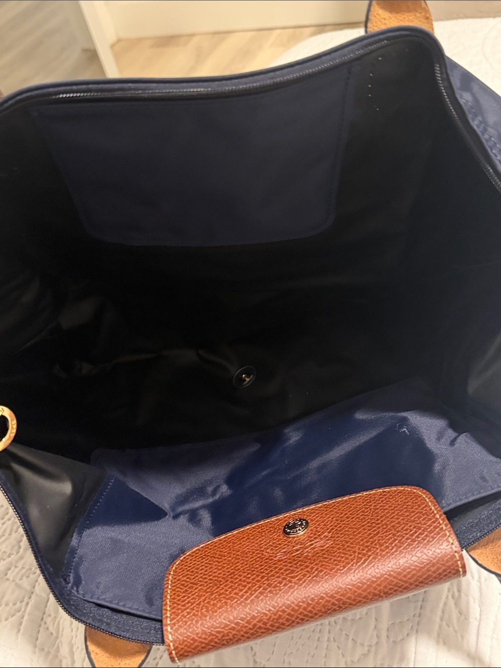 New Large Longchamp Le pliage - Picture 6 of 6